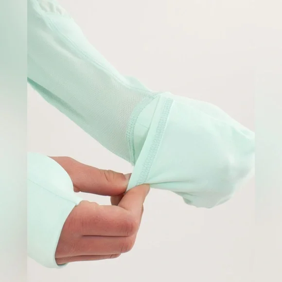 SOLD Lululemon Run: Reflect Pullover in Mint Moment Size 6 - Picture 6 of 10